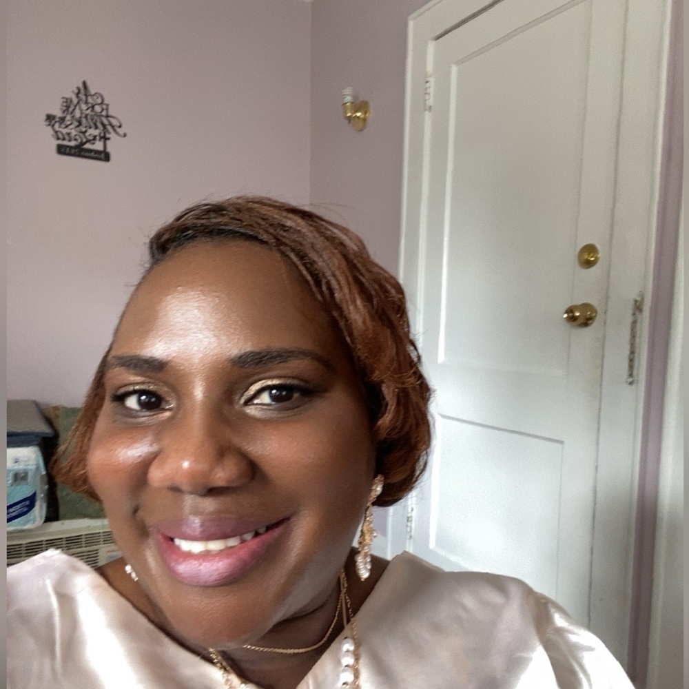 Meet your Posher, Leonie